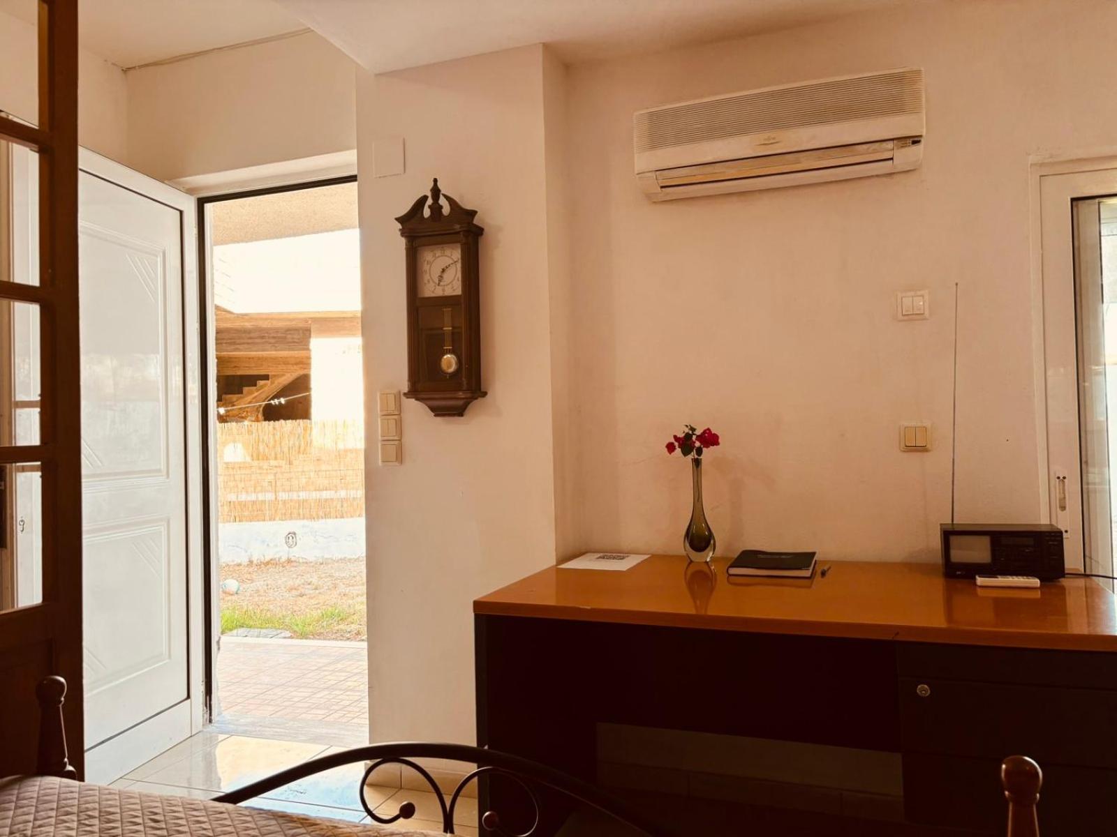Bibliotheque Vintage Studio & Easy Garden Heraklion (Crete) Exterior foto