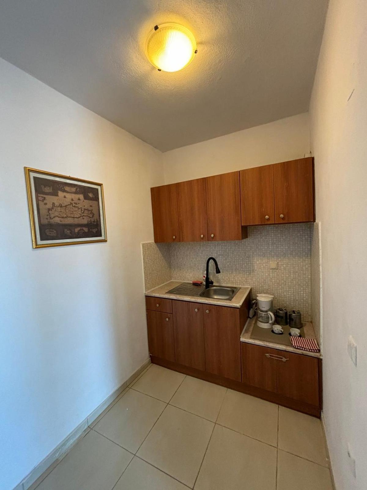 Bibliotheque Vintage Studio & Easy Garden Heraklion (Crete) Exterior foto